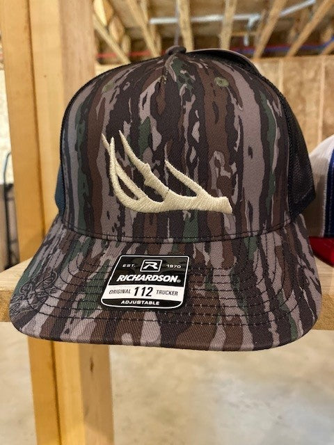 Realtree Tree Bark Embroidered Antler